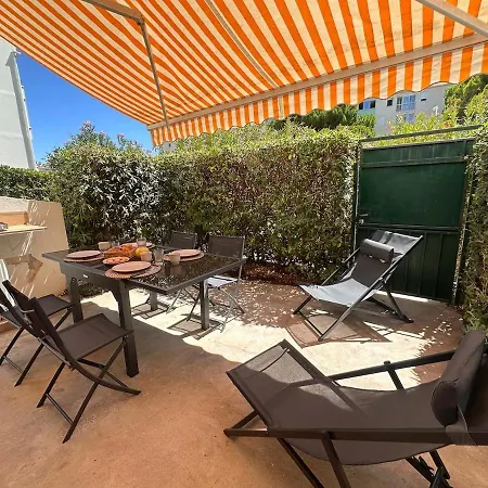 Climatise Avec Cour Et Parking Apartament Le Grau-du-Roi